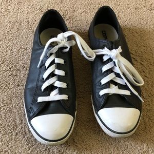 Black Converse 8 white